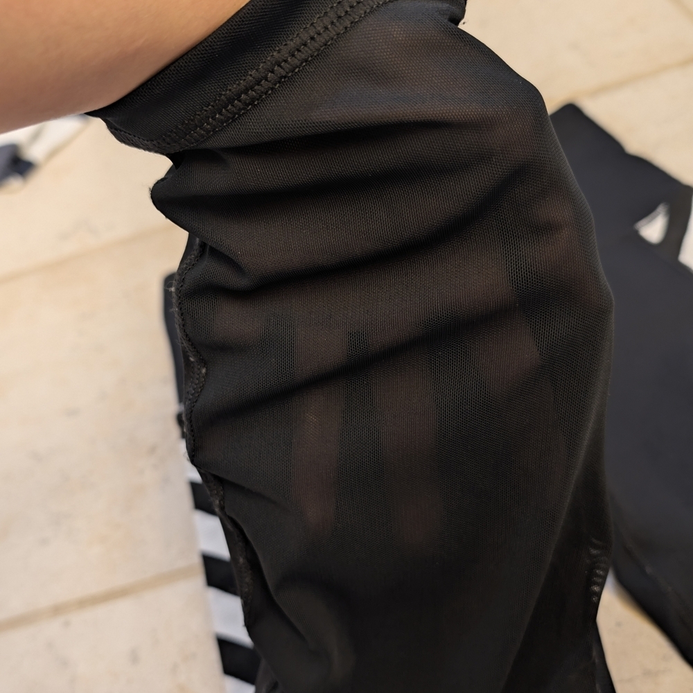 Black and White Striped Leggings - Picture 3 of 8